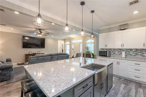 Kitchen - 735 Mcknight Ave, West Fork, AR 72774 photo 3 of 4