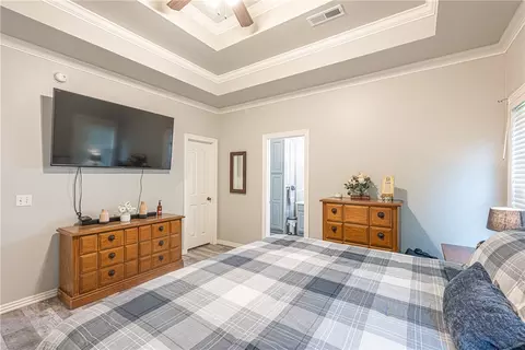Bedroom - 735 Mcknight Ave, West Fork, AR 72774 photo 2 of 4