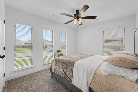 Bedroom - 2040 Periwinkle Pl, Centerton, AR 72719 photo 4 of 6