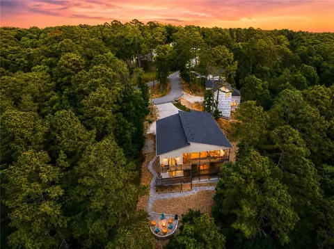 37 Shropshire Dr, Bella Vista, AR 72714