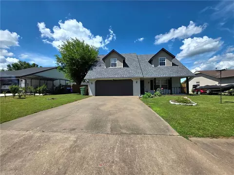 2705 W Sunset Dr, Rogers, AR 72756