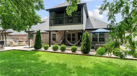 4304 SW Plumley Ave, Bentonville, AR 72713