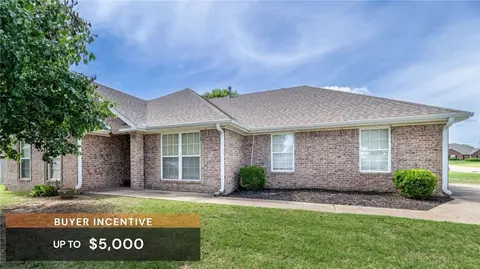 800 Custer St, Prairie Grove, AR 72753