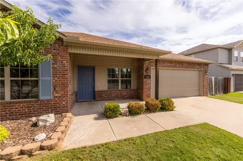 3828 Kelso Ave, Springdale, AR 72764