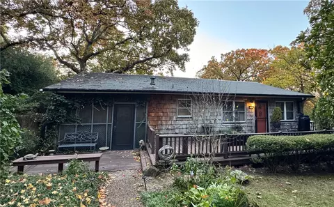 1111 Valley View Dr, Fayetteville, AR 72701