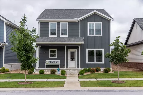 2101 SW Poppy St, Bentonville, AR 72713
