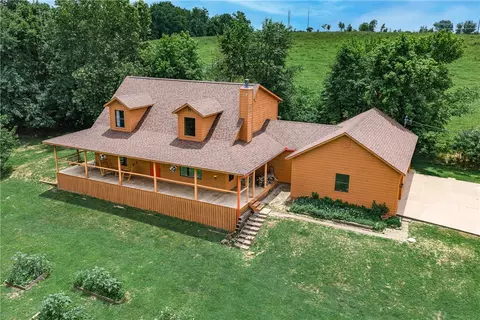 2087 Stella Ln, Springdale, AR 72762