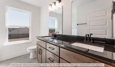Bath - 2621 Roe Deer St, Springdale, AR 72762 photo 4 of 4