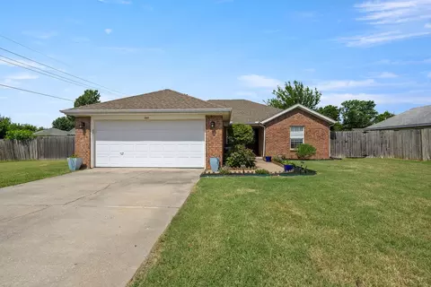 112 Green Acres St, Lowell, AR 72745
