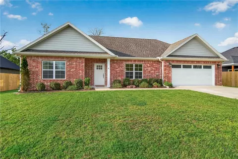 4 Wendike Pl, Bella Vista, AR 72715