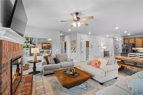Living - 2131 Periwinkle Pl, Centerton, AR 72719 photo 3 of 3