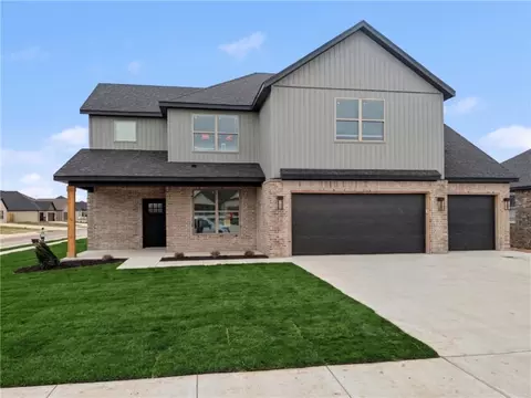 4726 Farmhouse St, Springdale, AR 72762