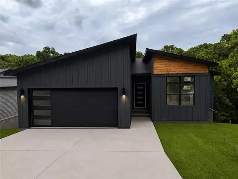 7 Fields Cir, Bella Vista, AR 72715