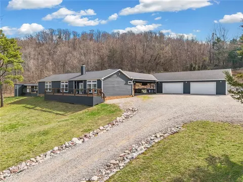 230 Madison 2625, Huntsville, AR 72740