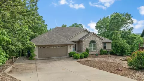 37 Grier Dr, Bella Vista, AR 72715