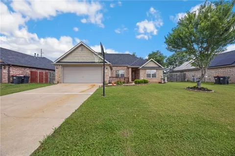 3384 Westminster Ave, Springdale, AR 72762