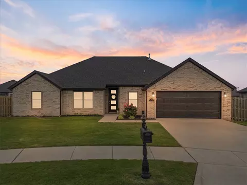 1790 Sunrise Cir, Centerton, AR 72719