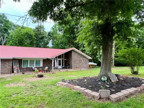 53 Alton Cir, Rogers, AR 72756