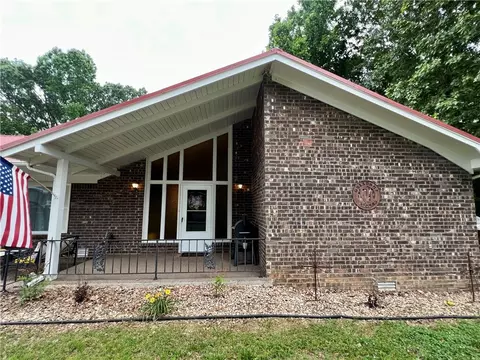 53 Alton Cir, Rogers, AR 72756