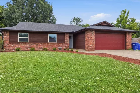 1815 K St, Rogers, AR 72756
