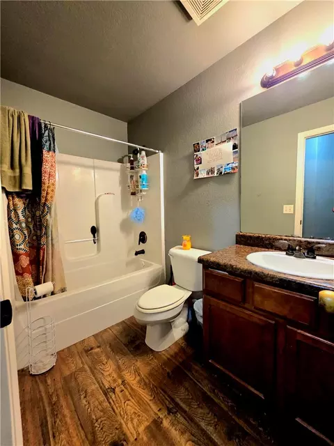 Bath - 3453 Knox Loop, Springdale, AR 72762 photo 6 of 7