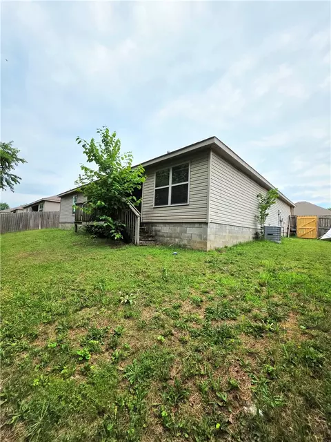 Exterior - 3453 Knox Loop, Springdale, AR 72762 photo 13 of 17
