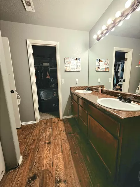 Bath - 3453 Knox Loop, Springdale, AR 72762 photo 4 of 7