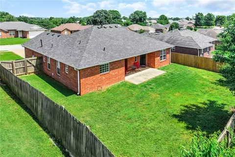 View/Area - 511 Dewberry Ln, Centerton, AR 72719 photo 2 of 5