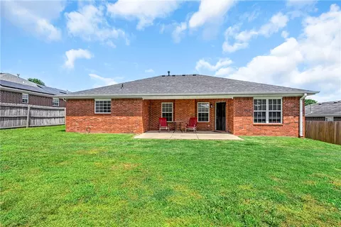 Exterior - 511 Dewberry Ln, Centerton, AR 72719 photo 5 of 5