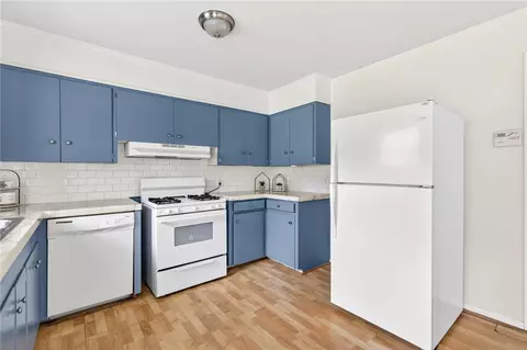 Kitchen - 2625 Memphis St, Fort Smith, AR 72901 photo 2 of 2