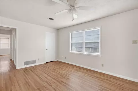 Living - 2625 Memphis St, Fort Smith, AR 72901 photo 4 of 4