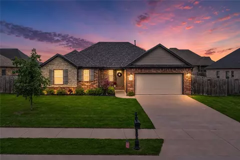 1280 Cassia St, Springdale, AR 72762