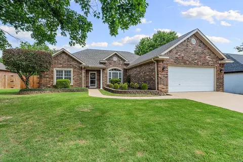 703 Cornell St, Bentonville, AR 72712