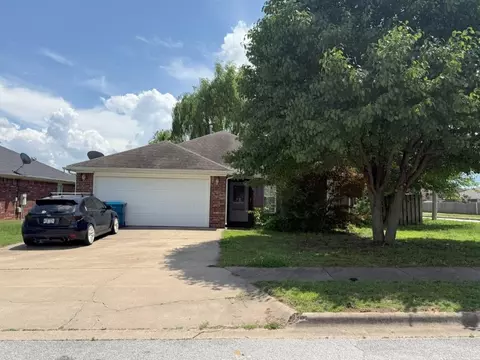 4007 SW Moline Ave, Bentonville, AR 72712