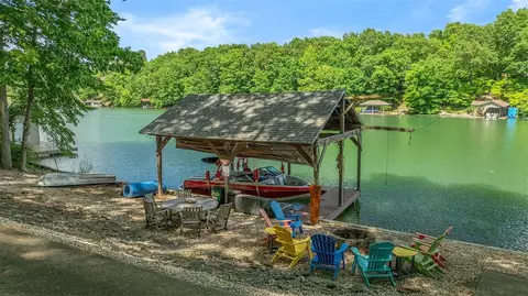 38 Kintyre Ln, Bella Vista, AR 72715