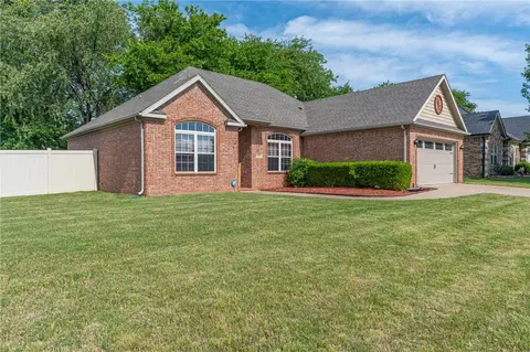 524 Westford St, Springdale, AR 72762