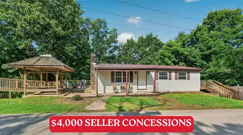 12917 Recreation Dr, Lowell, AR 72745