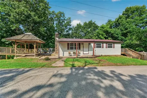 12917 Recreation Dr, Lowell, AR 72745