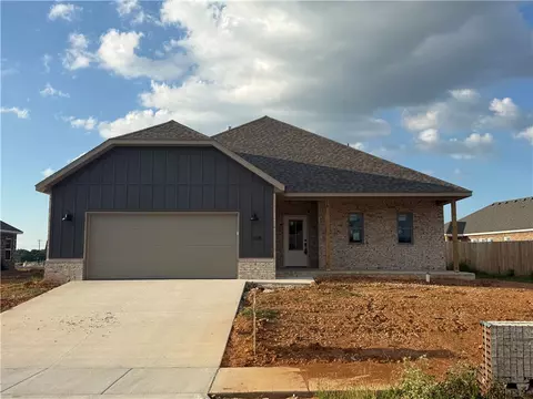 108 W Pitts St, Farmington, AR 72730