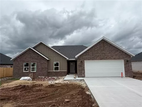 117 N Panther Ave, Farmington, AR 72730