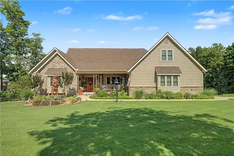 1 Hughes Ln, Bella Vista, AR 72715