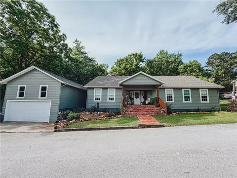 823 W Alma, Harrison, AR 72601