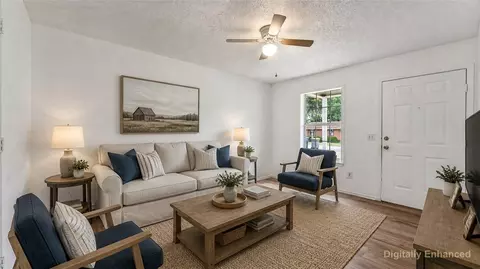 Living - 10 N Crest St, West Fork, AR 72774 photo 1 of 3