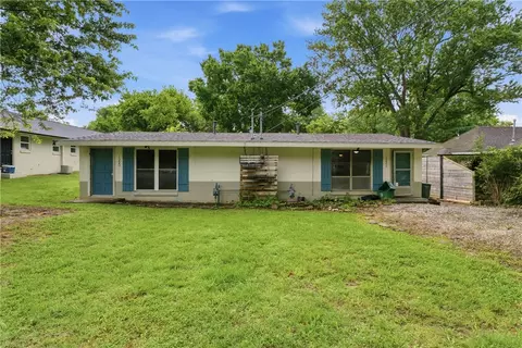 1230 S 1232 S Dunn Ave, Fayetteville, AR 72701