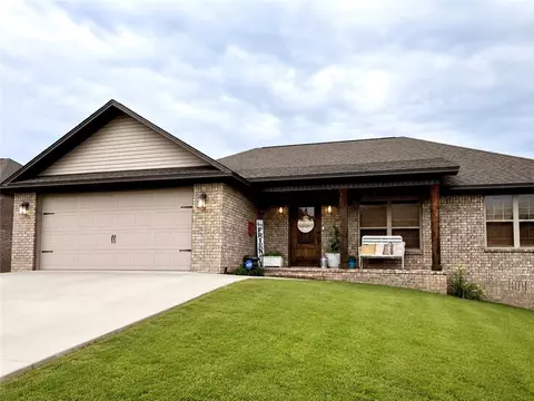 1209 E Date St, Russellville, AR 72802