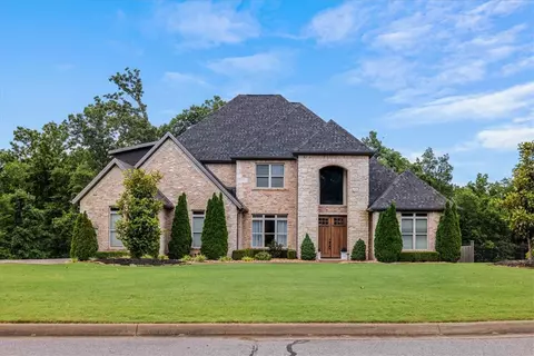 1479 Le Chesnay Dr, Centerton, AR 72719