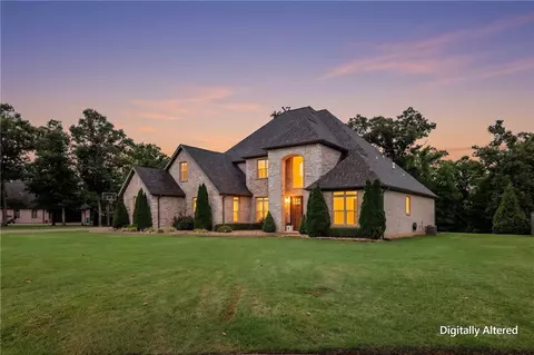 1479 Le Chesnay Dr, Centerton, AR 72719