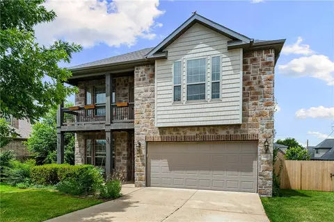 1402 Gooseneck Ln, Cave Springs, AR 72718