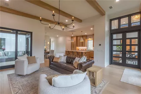 212 SW Glover St, Bentonville, AR 72712