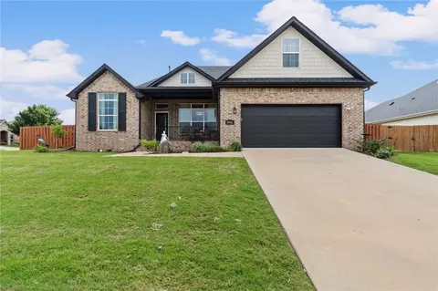 4846 W Townbridge Dr, Fayetteville, AR 72704